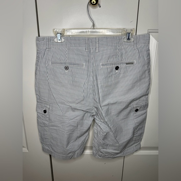 Calvin Klein Shorts Casual (Men’s Size 32) - Picture 2 of 5